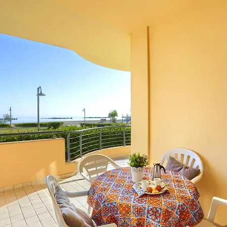 Mazzarosa * Roseto Degli Abruzzi